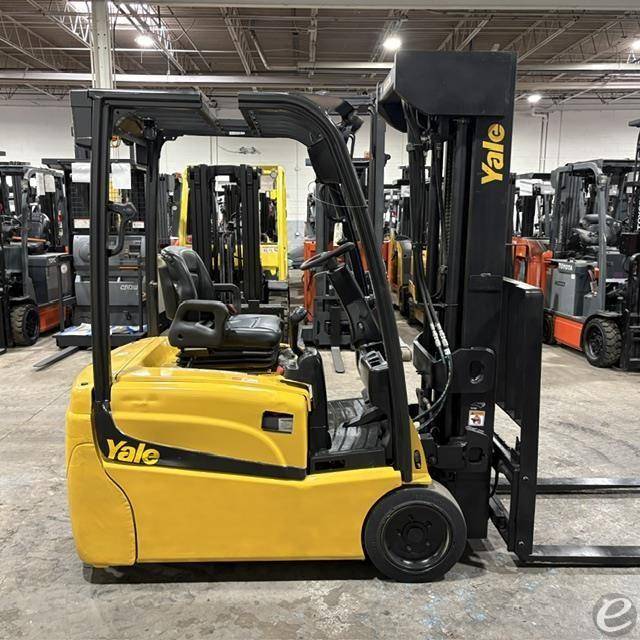 2022 Yale ERP040VT