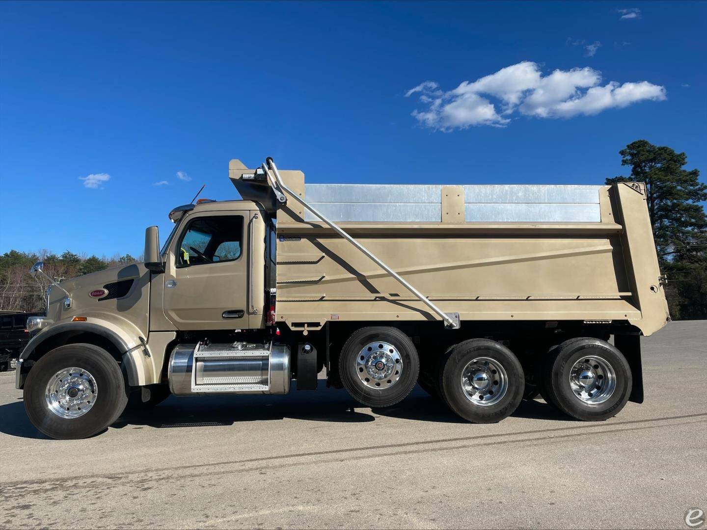 2024 Peterbilt 567