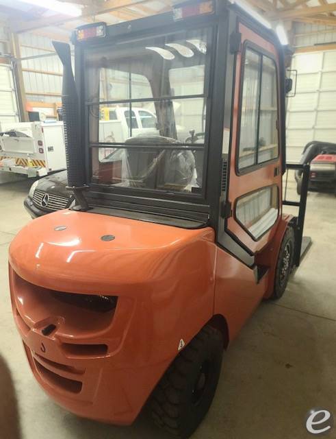 2022 Viper Lift Trucks FD30