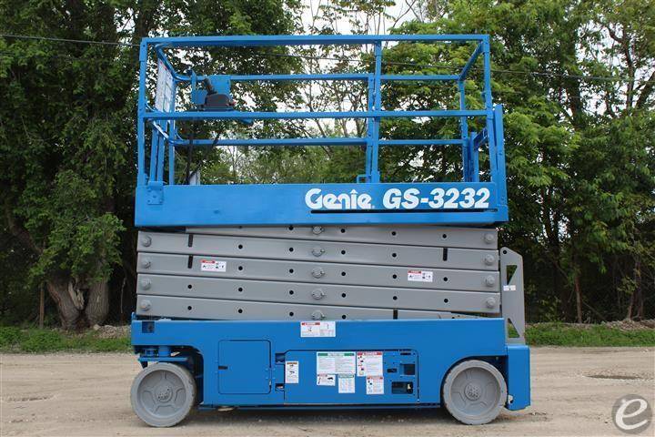 2015 Genie GS3232 Electric Scissor ...