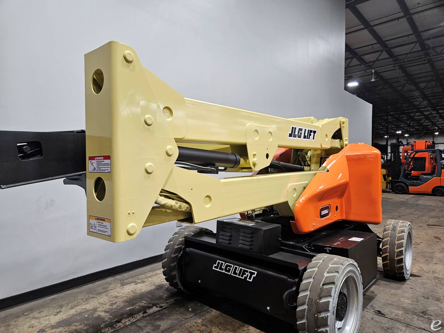 2015 JLG E450AJ