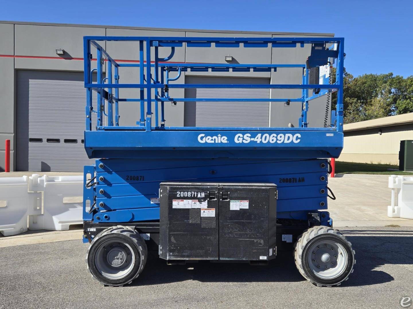 2017 Genie GS4069DC Electric Scisso...