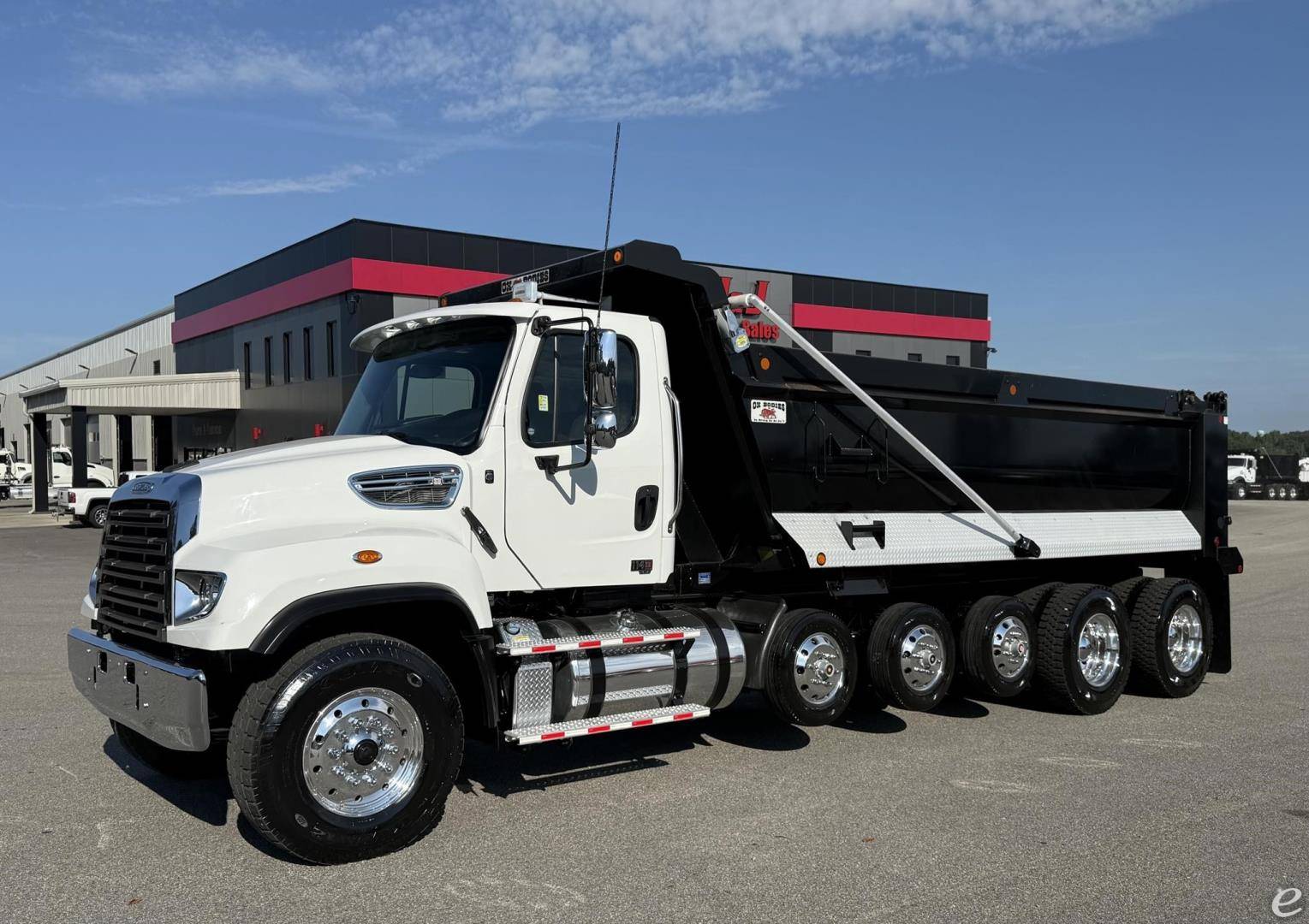 2024 Freightliner 114SD PLUS