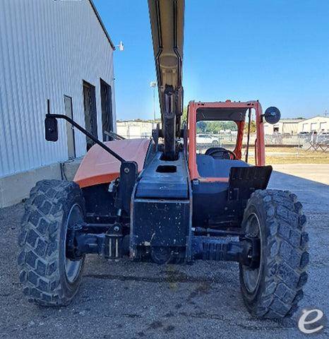 2018 JLG 943