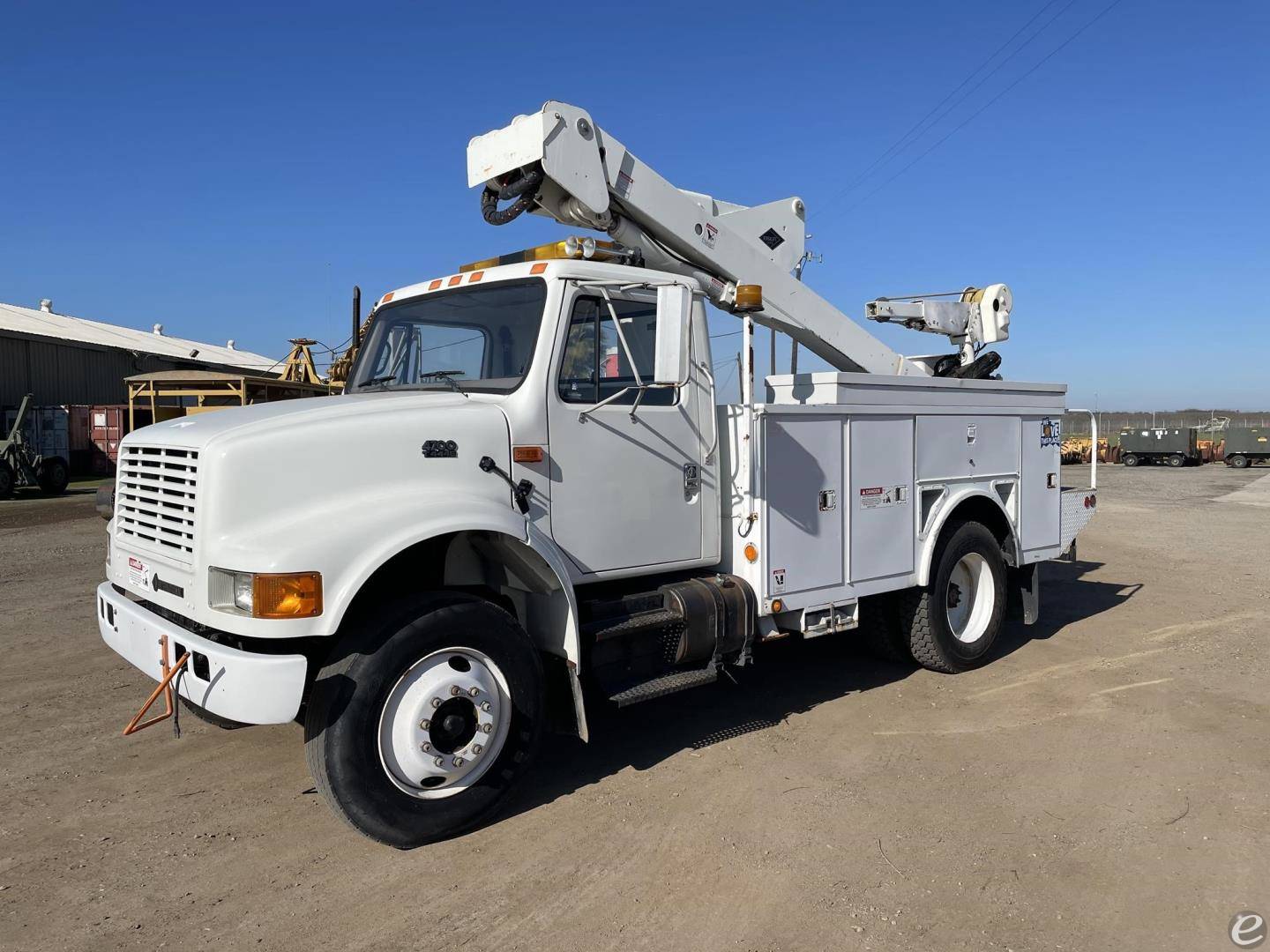 2001 International 4700