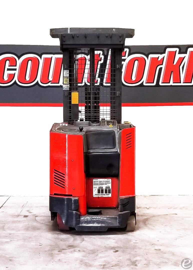 1992 Raymond R40TT Electric Reach Truck - 123Forklift