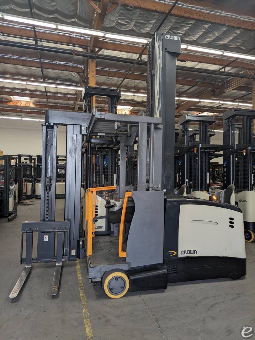 2008 Crown TSP6000-30