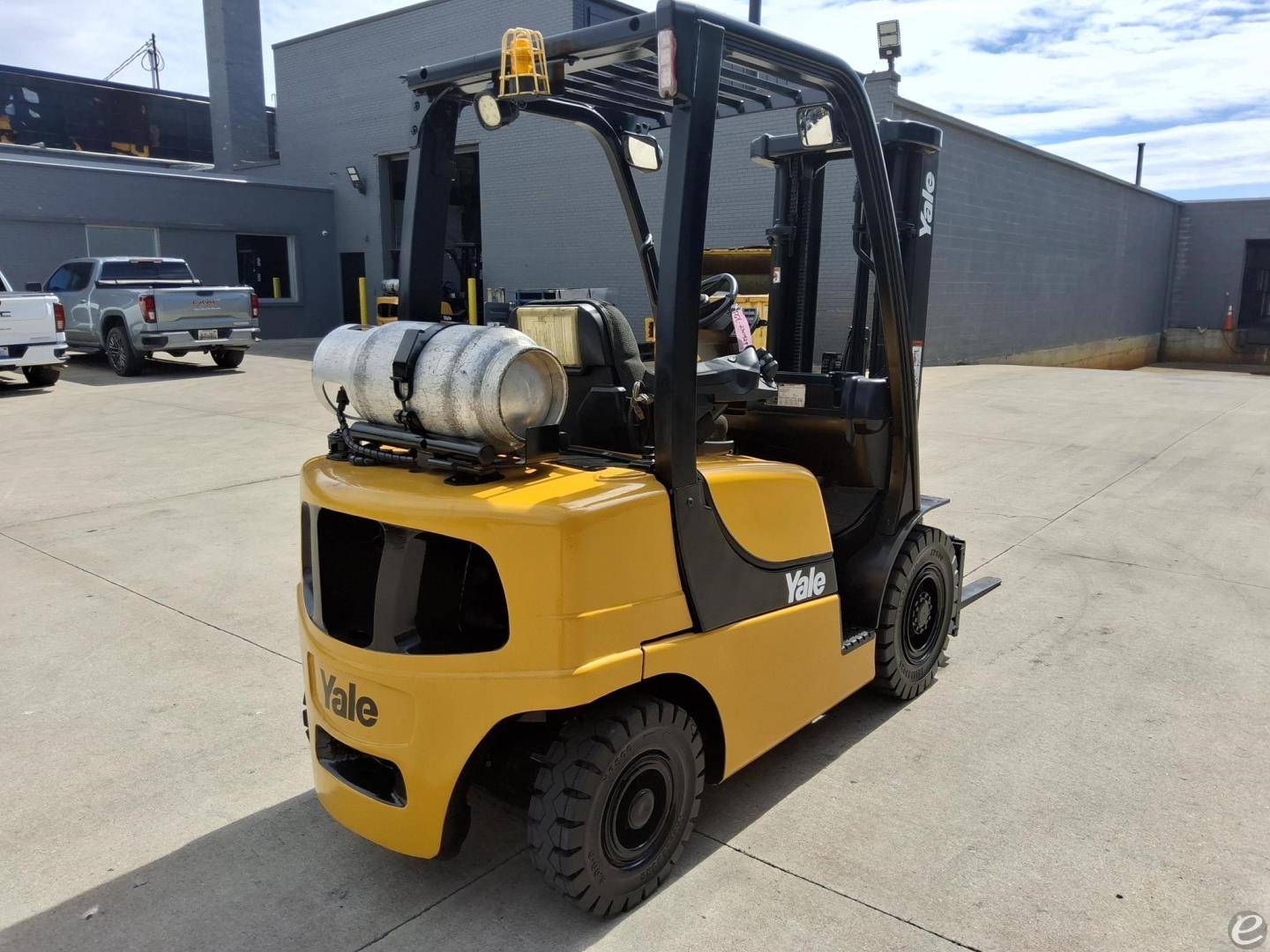 2012 Yale GLP050VX