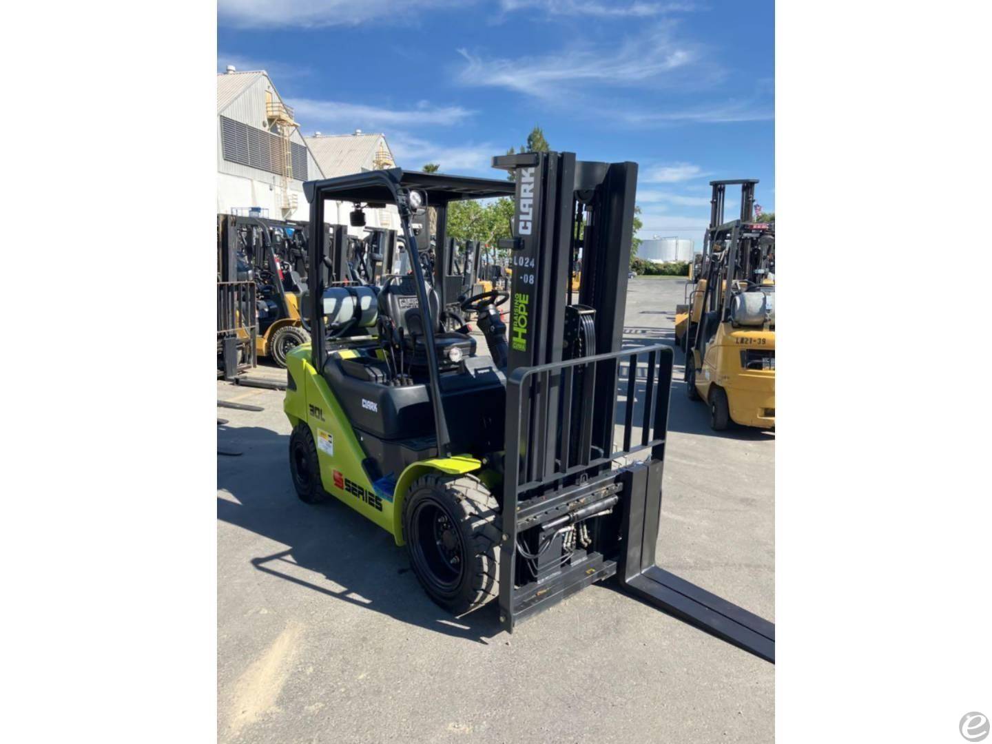2024 Clark S30L
