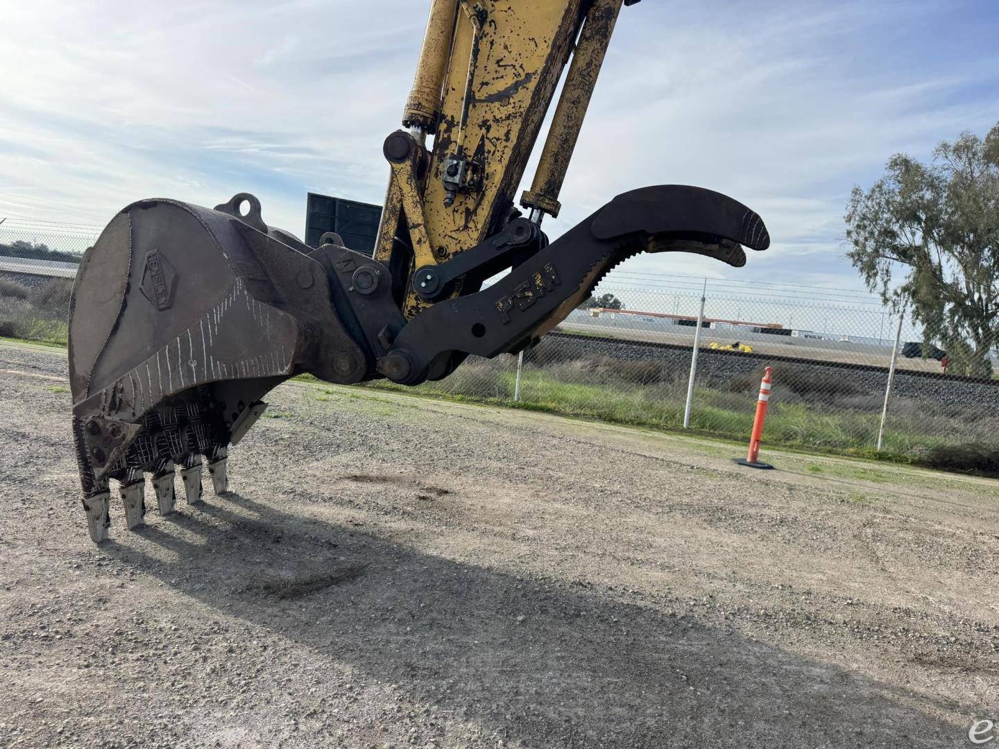 2006 Komatsu PC300 LC-7