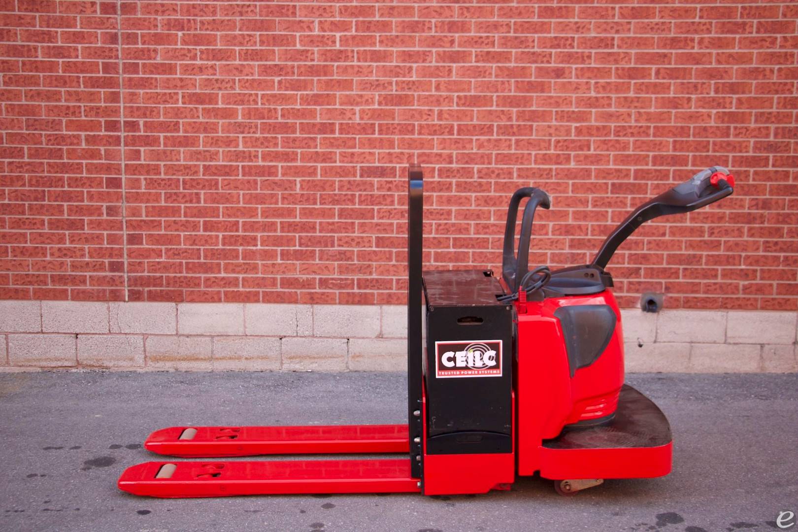 2006 Raymond 8400	 Electric Forklift - 123Forklift