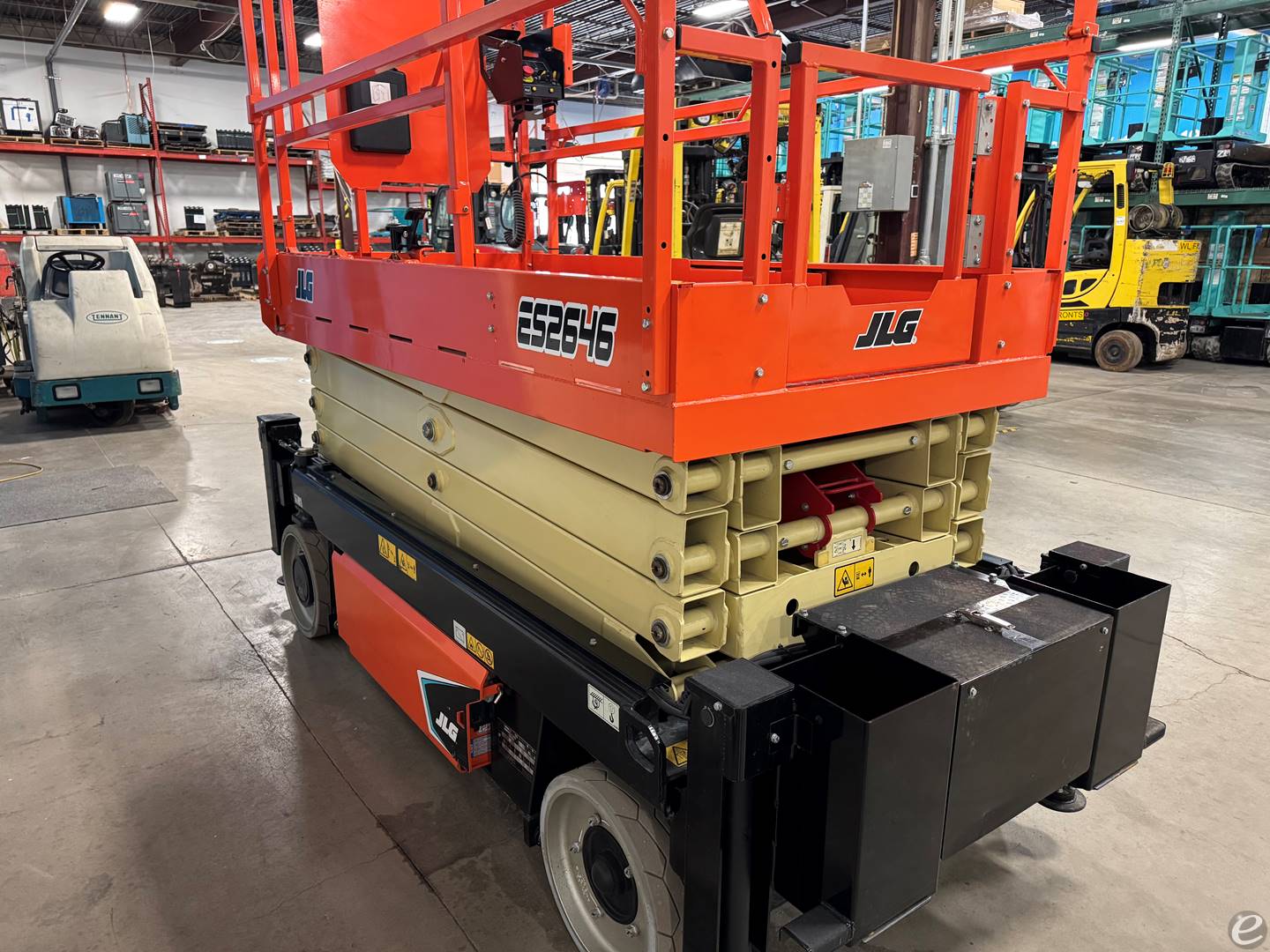 2023 JLG ES2646