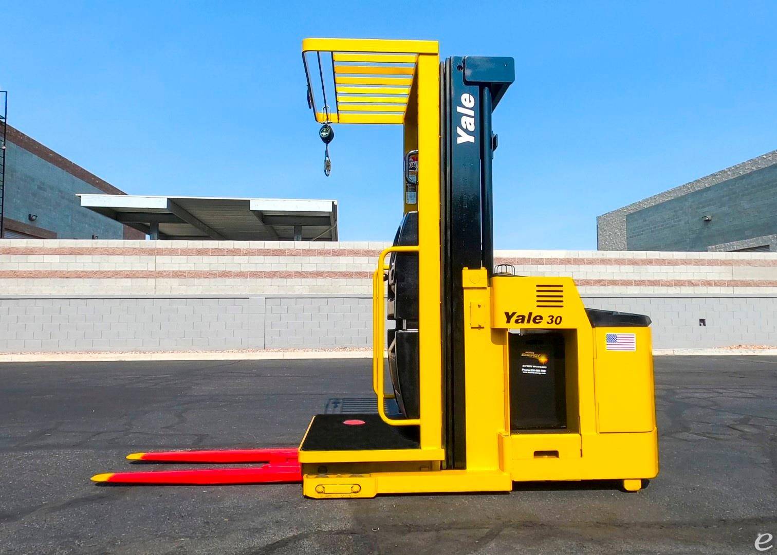 2011 Yale OS030ECN Electric Order Picker - 123Forklift