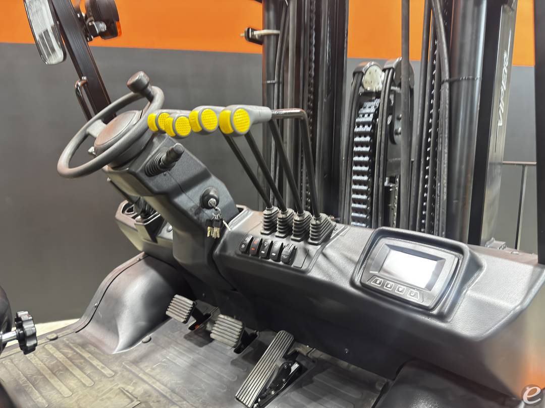 2026 Viper Lift Trucks FD70F