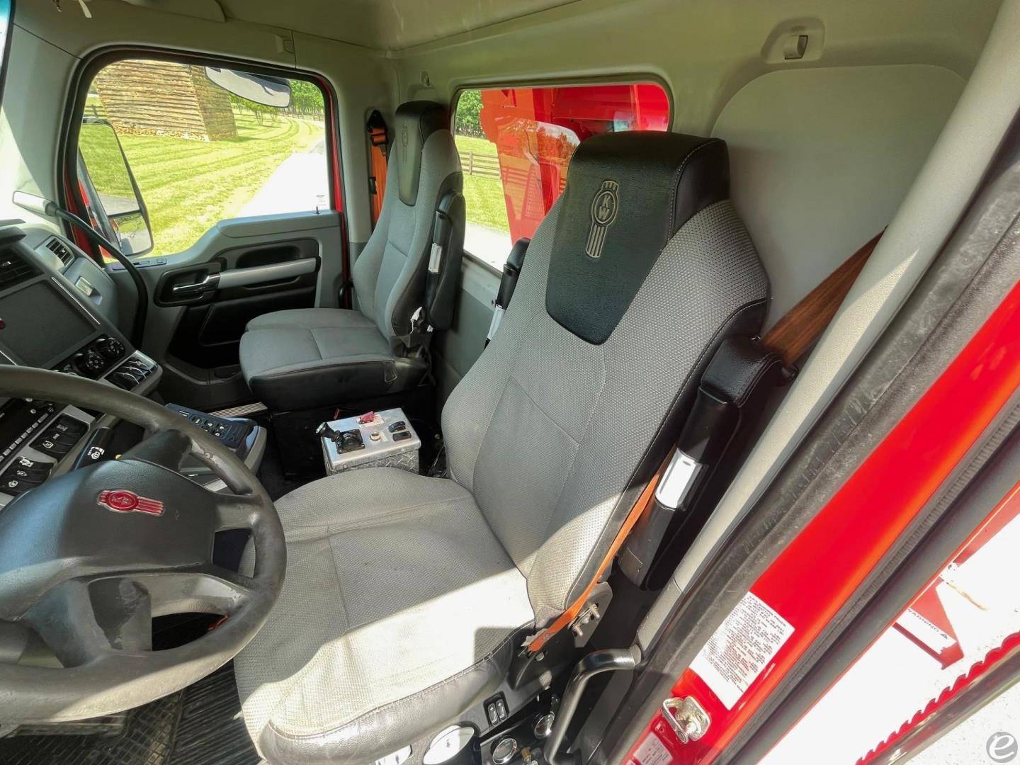 2022 Kenworth T880S