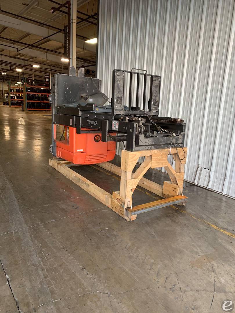 2013 Toyota 6BPU15 Electric Order Picker - 123Forklift
