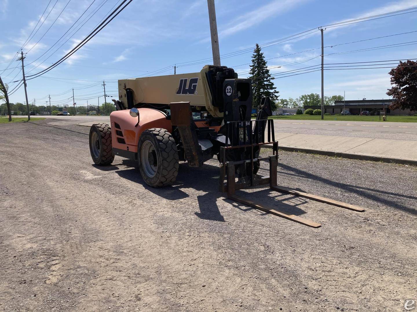 2012 JLG 1255