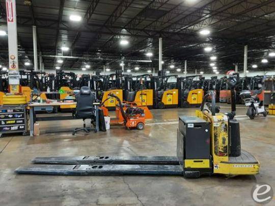2017 Hyster B80ZHD Electric Forklift - 123Forklift
