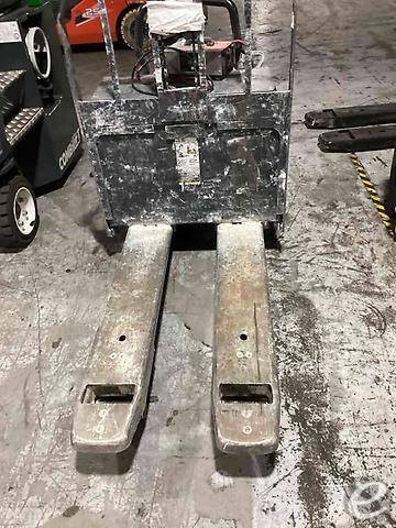 2022 Linde EWR30-1101-02-27X48-PS E...