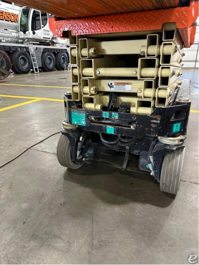 2021 JLG R1932i