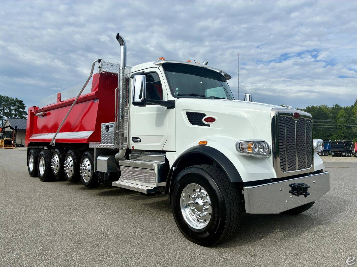 2027 Peterbilt 567