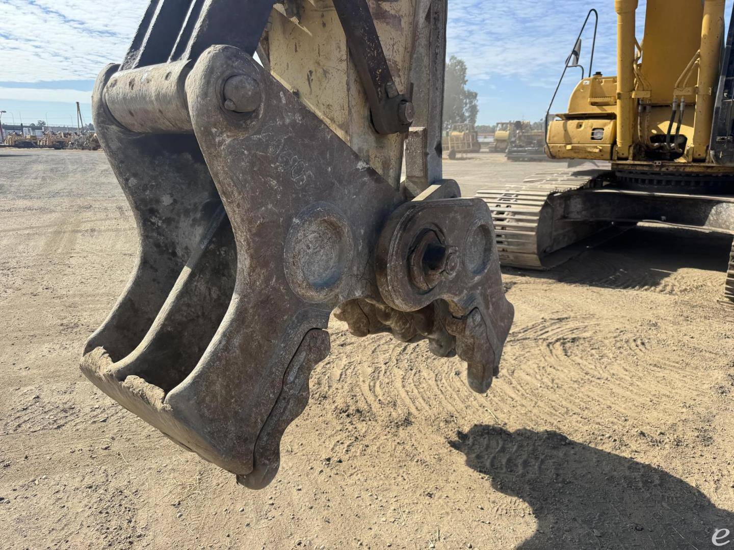 2003 Cat 330CL