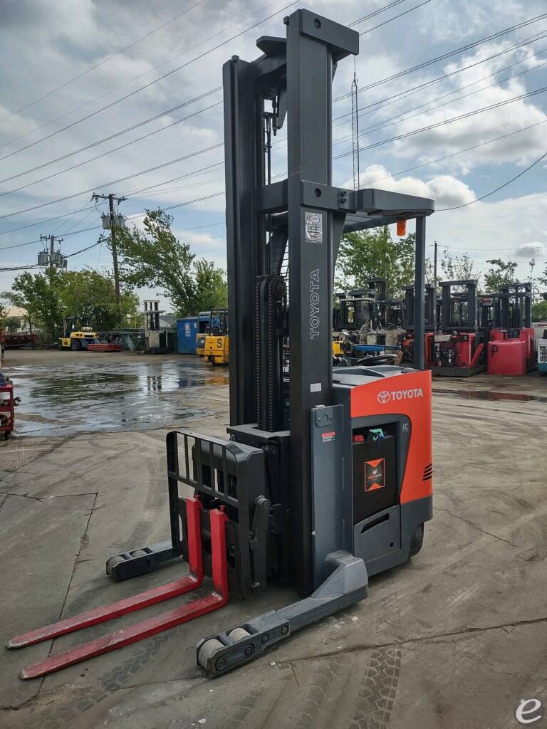 2012 Toyota 8BDRU15 Electric Reach Truck - 123Forklift