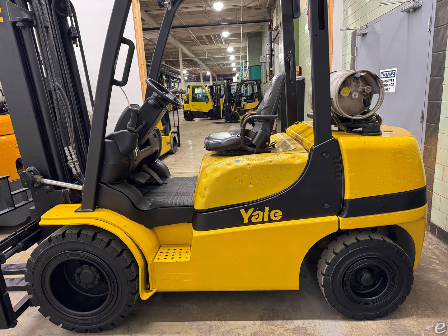 2017 Yale GLP060MX