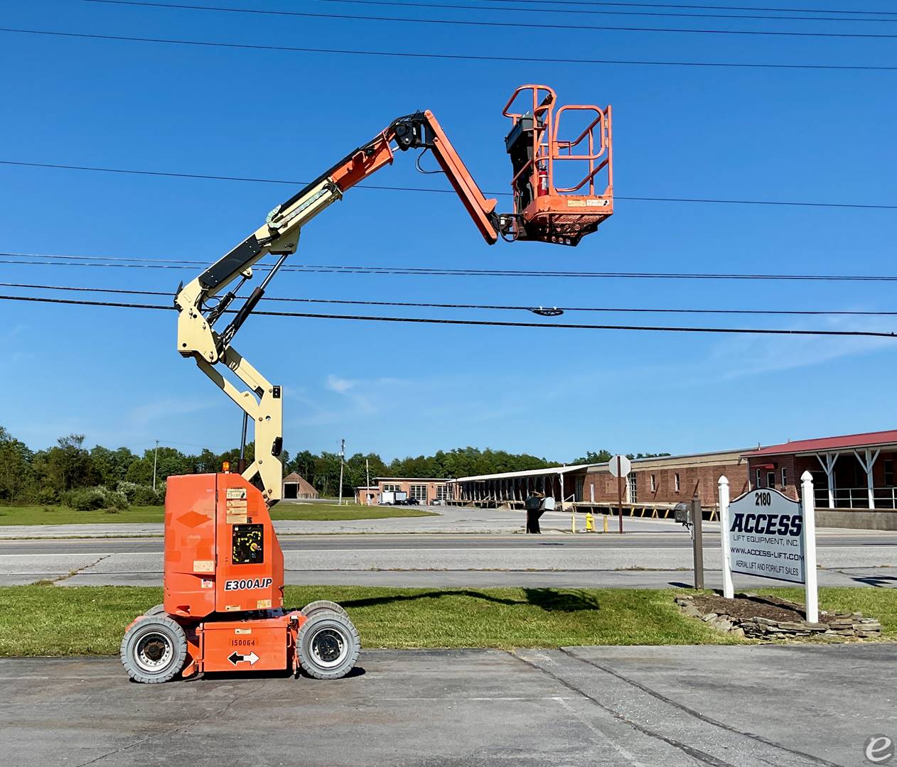 2015 JLG E300AJP