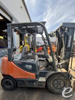 2017 Doosan G25E-5