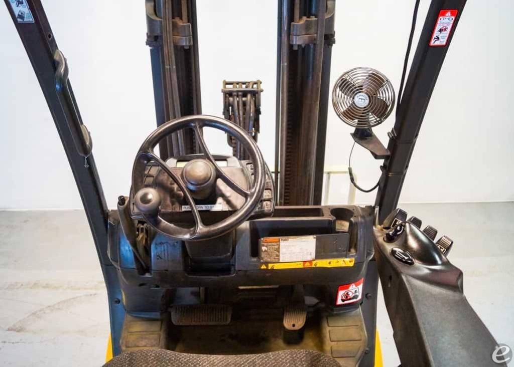 2023 Yale GC050LX2