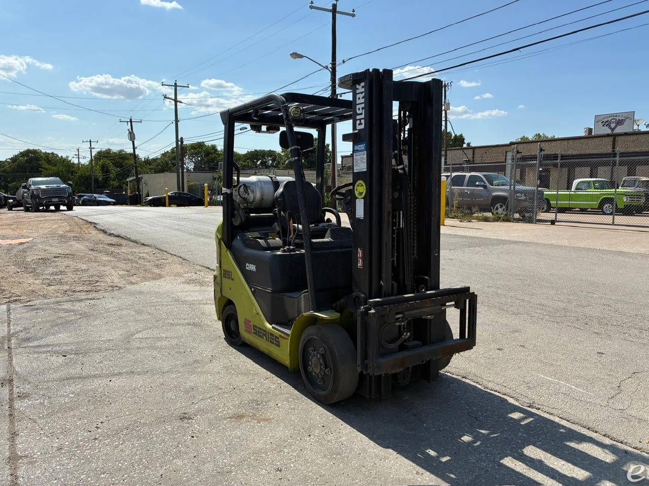 2021 Clark S25CL