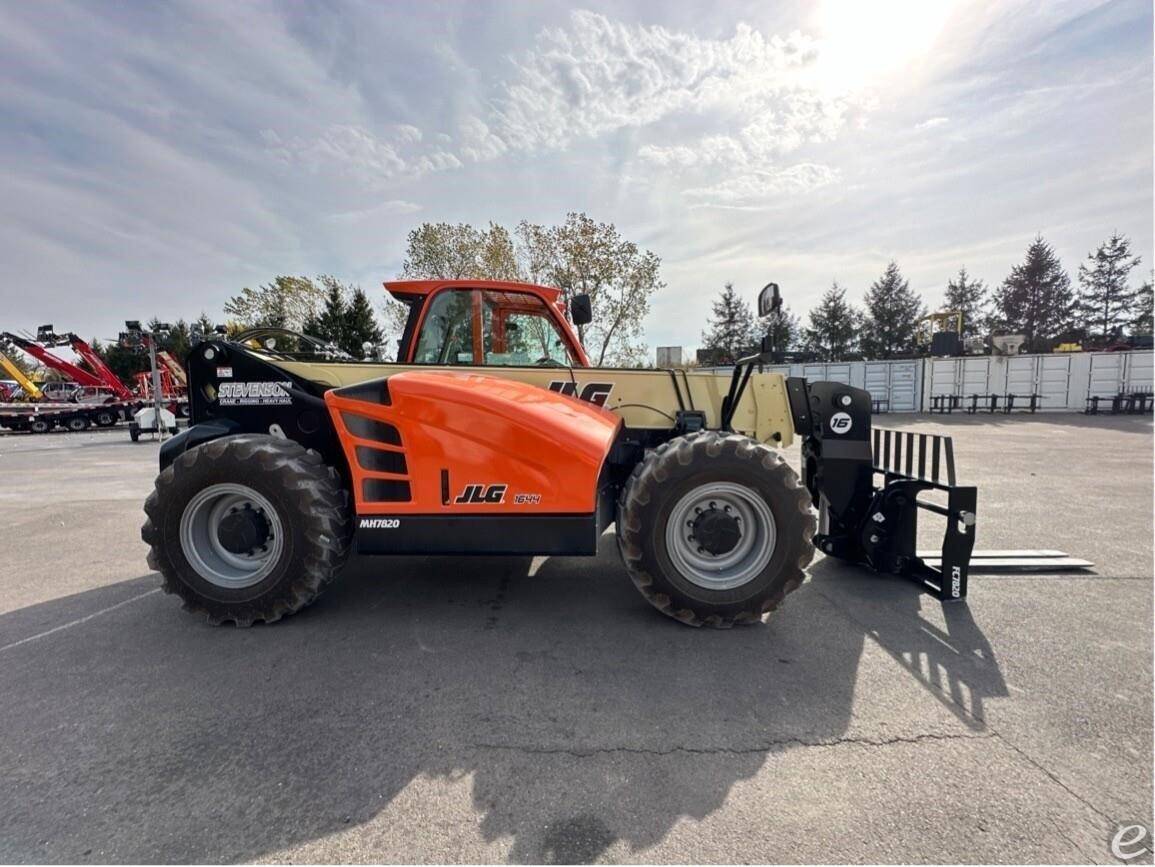 2024 JLG 1644