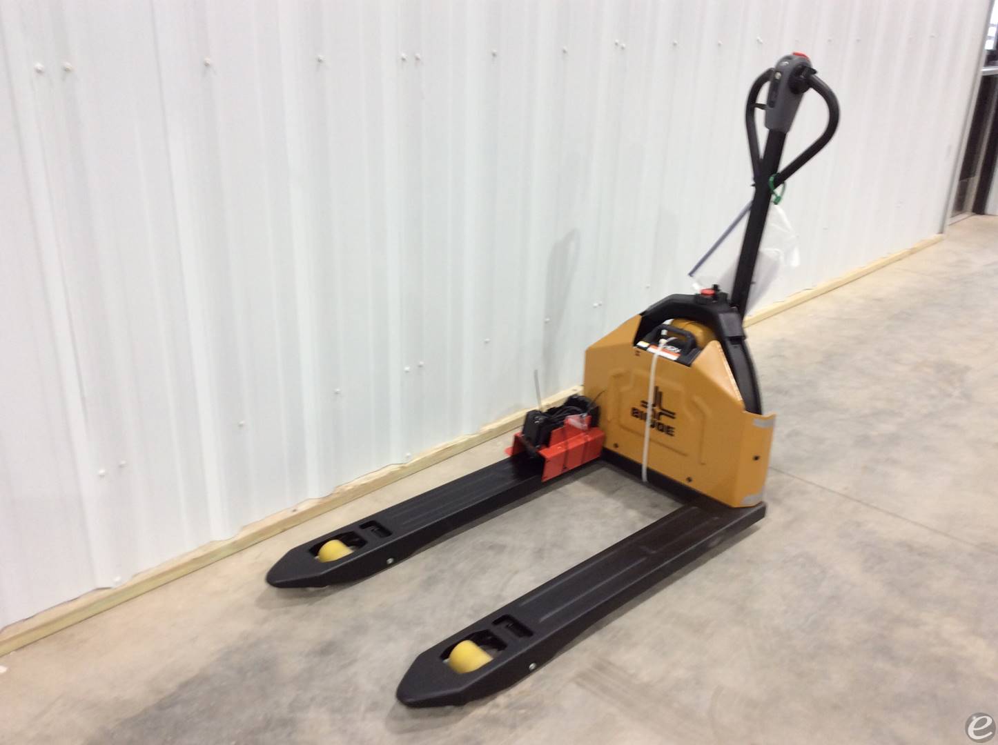 2023 Electric Big Joe Electric Walkie/Rider Pallet Jack | Eliftruck