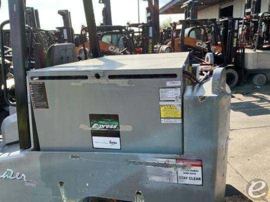 2017 Hoist Liftruck E220