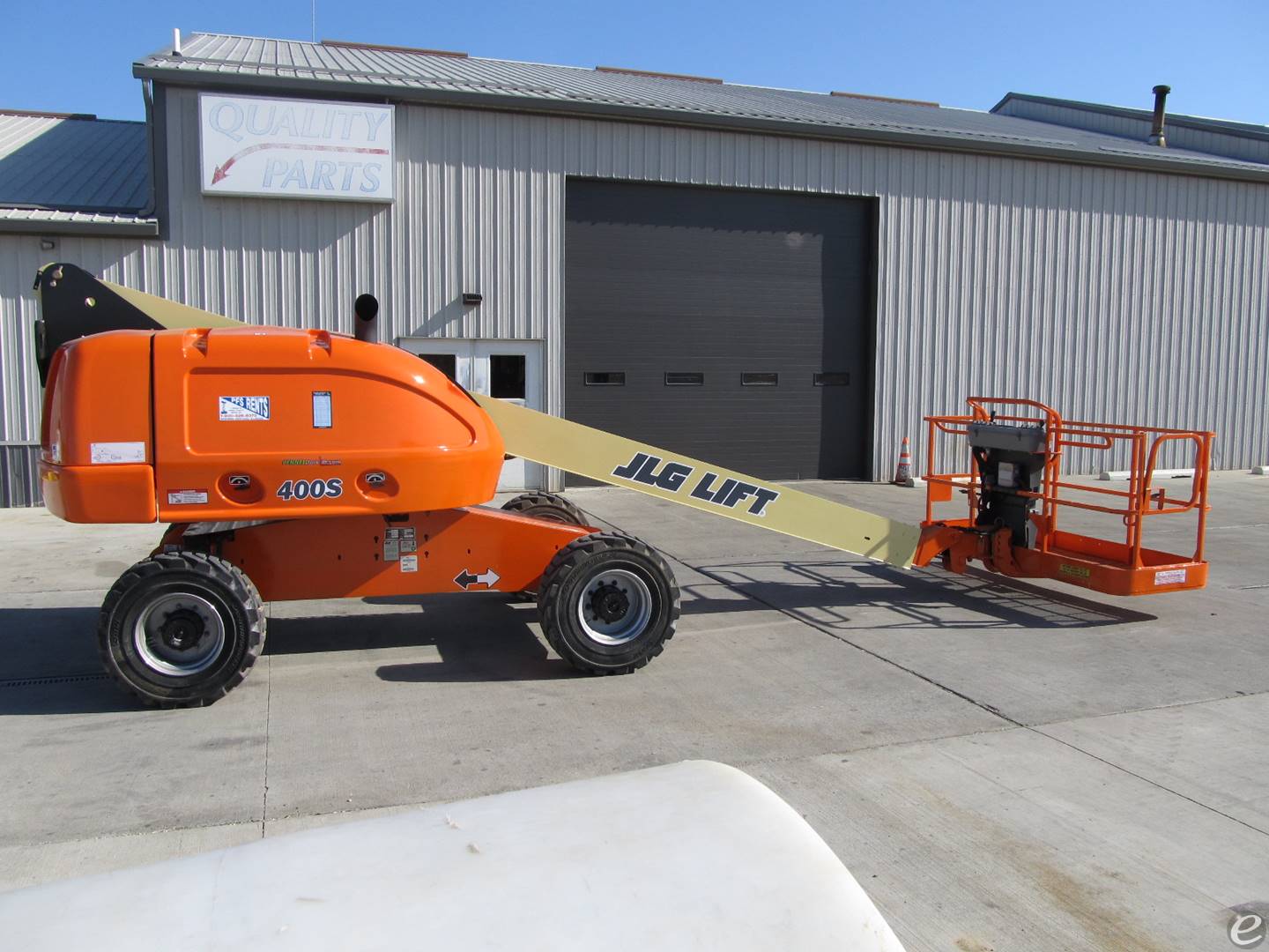 2014 JLG 400S