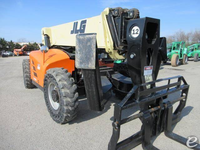 2012 JLG G12-55A