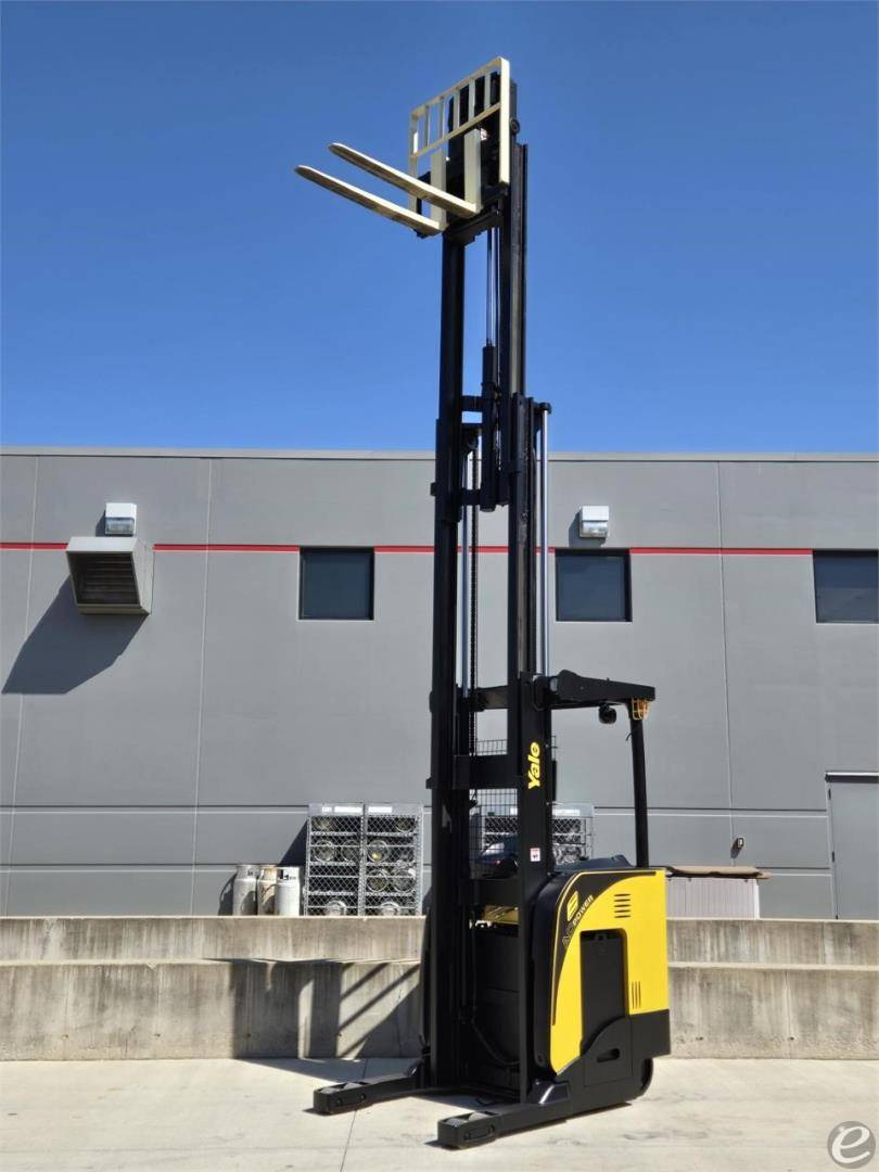 2019 Yale NR045EB