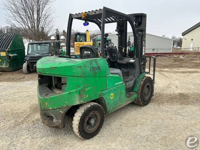 2011 Mitsubishi FD50CN-1