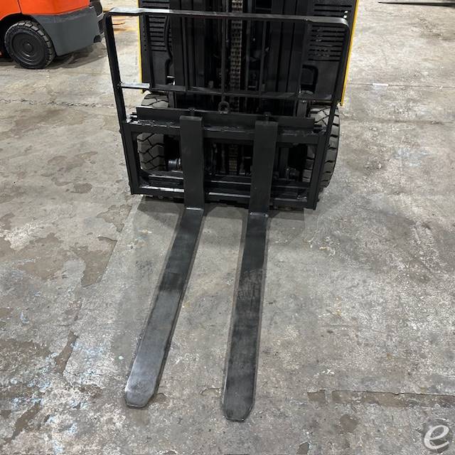 2022 Yale ESC040AD
