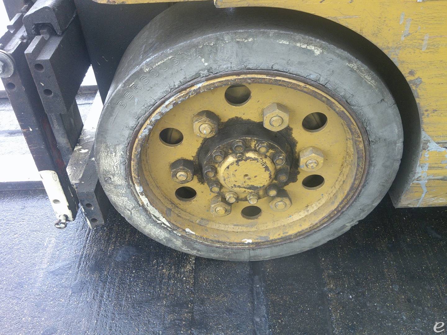 1997 Cat GC25
