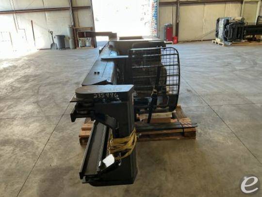2017 Crown RR5725-45
