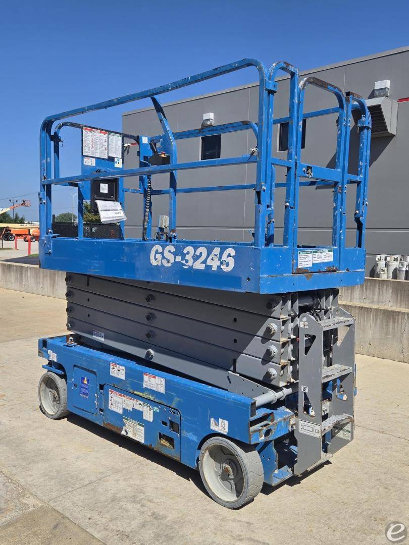2018 Genie GS3246