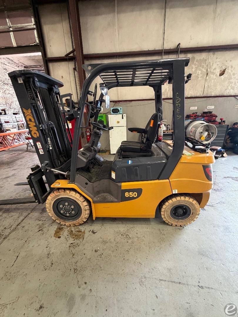 XCMG XVB650LPG / LP