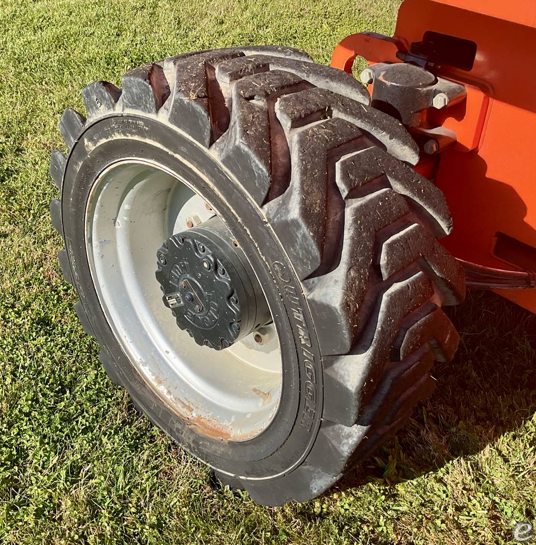2017 JLG 860SJ