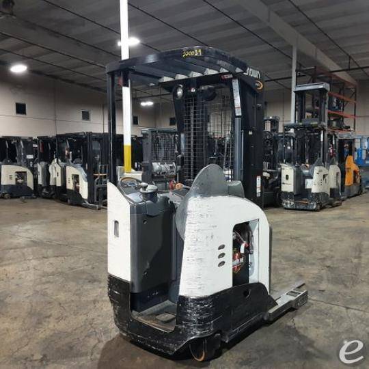 2018 Crown RR5725-45