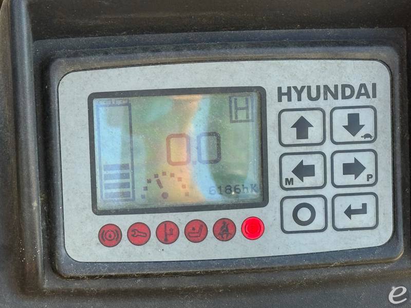 2016 Hyundai 10BTR-9