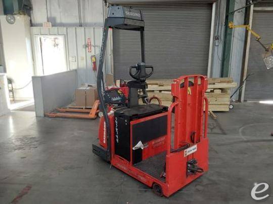 2017 Raymond 3020