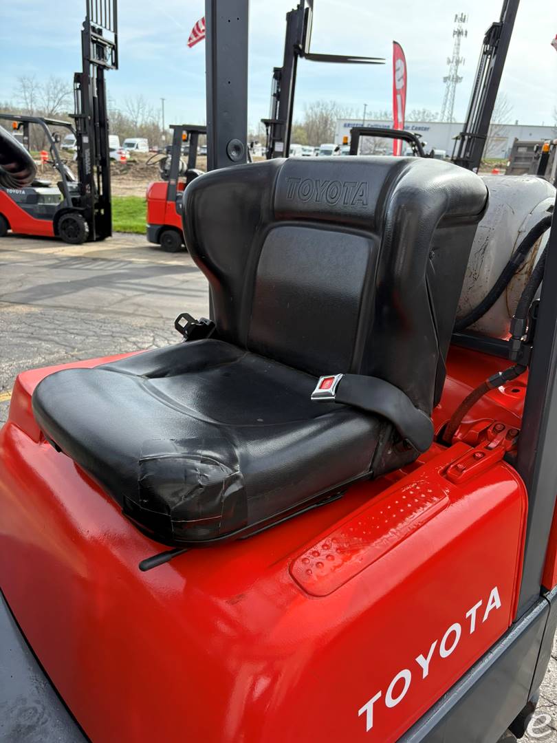 1996 Toyota 42-6FGCU15