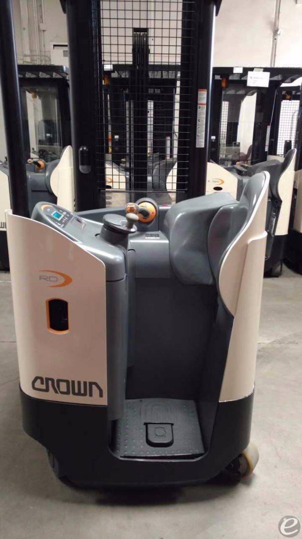 2017 Crown RD5725-30